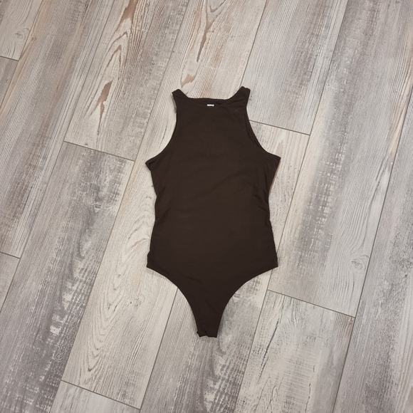 SKIMS!! Fits Everybody High Neck Thong Bodysuit- In Cocoa!! SOLD OUT COLOR!! - Picture 5 of 9